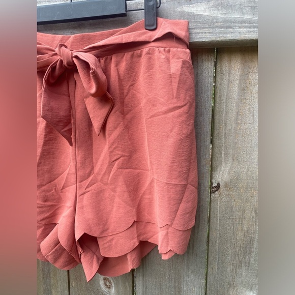 Entro Women's Rust Rose colored Shorts with Bow Detail - Picture 2 of 4